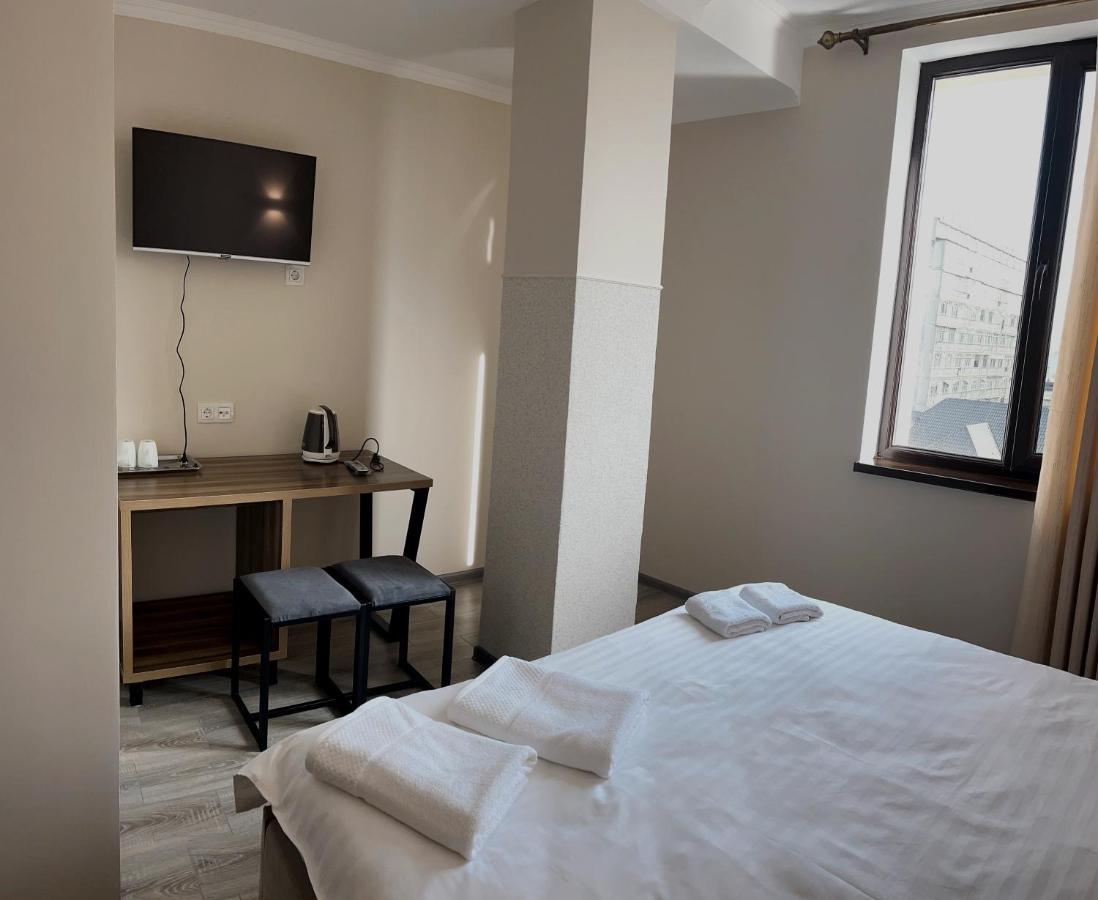 Hotel Nova Biszkek Zewnętrze zdjęcie